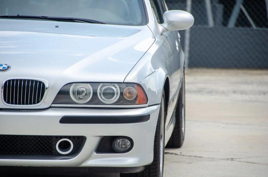 Детали экстерьера BMW M5 (E39) 2003 года  (фото 115 из 148)